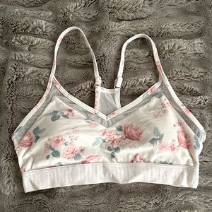 Victoria’s Secret Pink Ultimate Lightly Lined Velvet Sports Bra